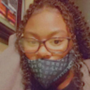 Meet your Posher, Dee